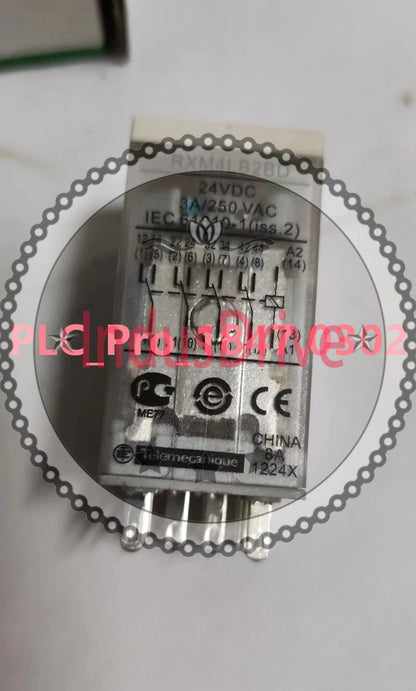 RXM4LB2BD 1PC Schneider Intermediate relay RXM4LB2BD DC24V #zy