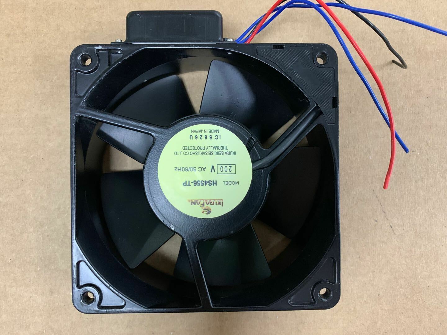new 1PC IKURA FAN HS4556-TP AC200V high temperature imported fan with sensor