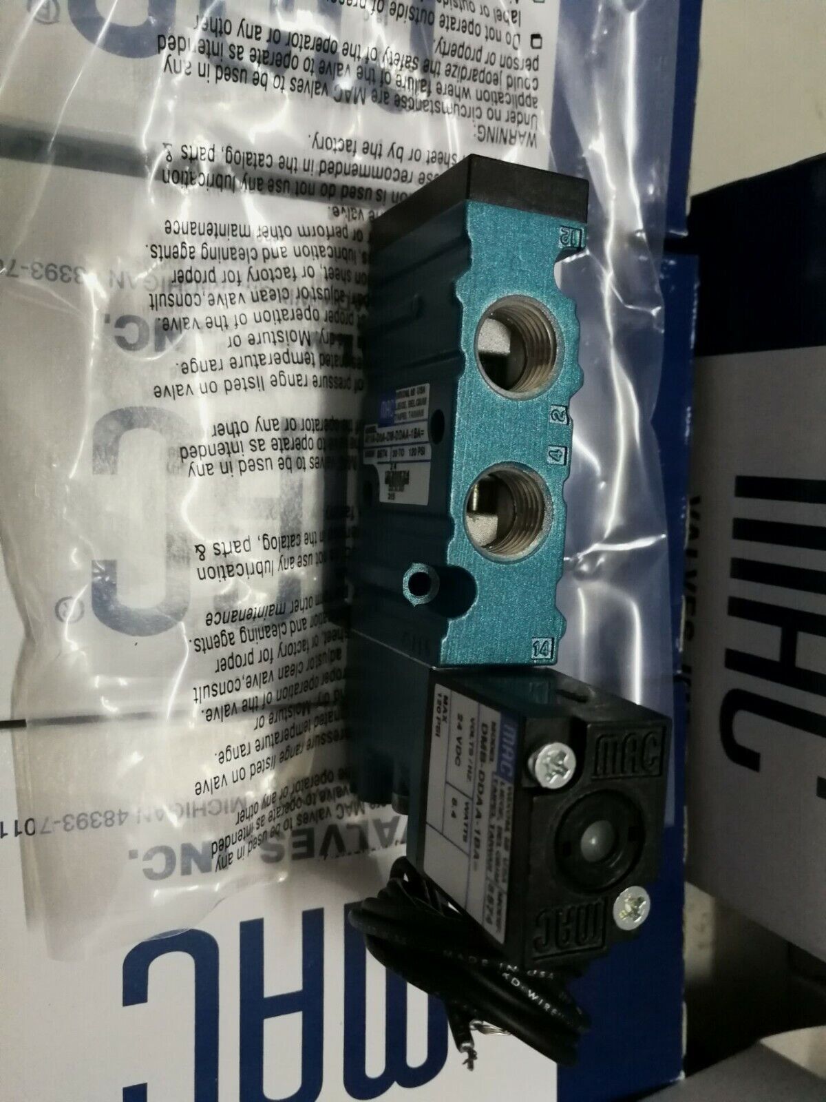 1PC  MAC solenoid valve 411A-DOA-DM-DDAA-1BA MOD8574