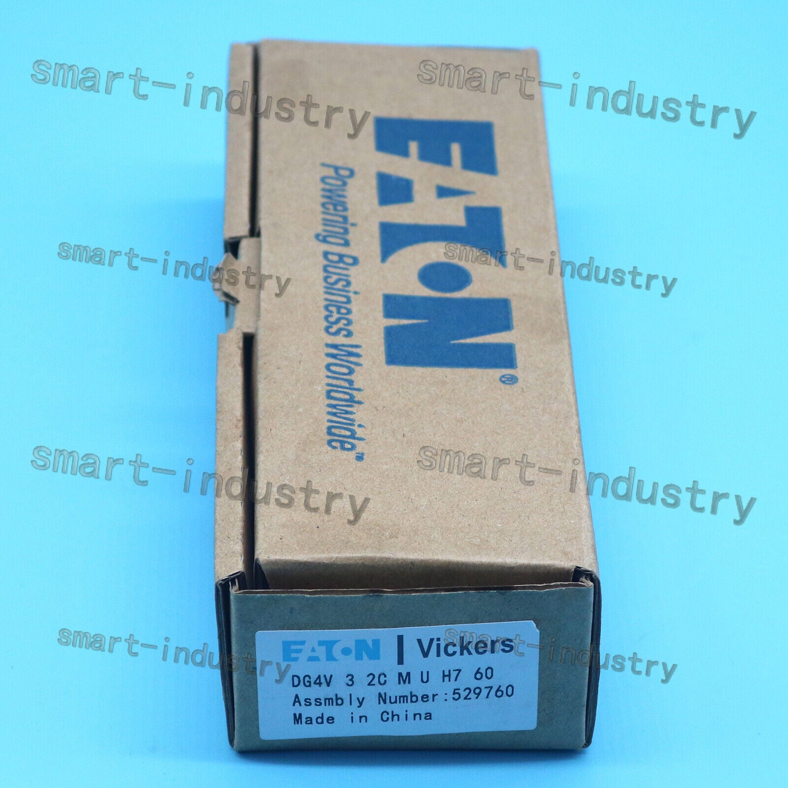 new  In Box For Eaton DG4V-3-2C-M-U-H7-60 Vickers solenoid valve fast delivery