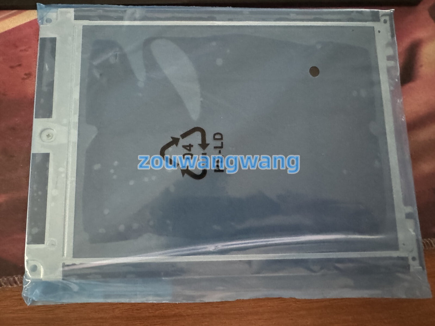 new 1PCS LM8V302