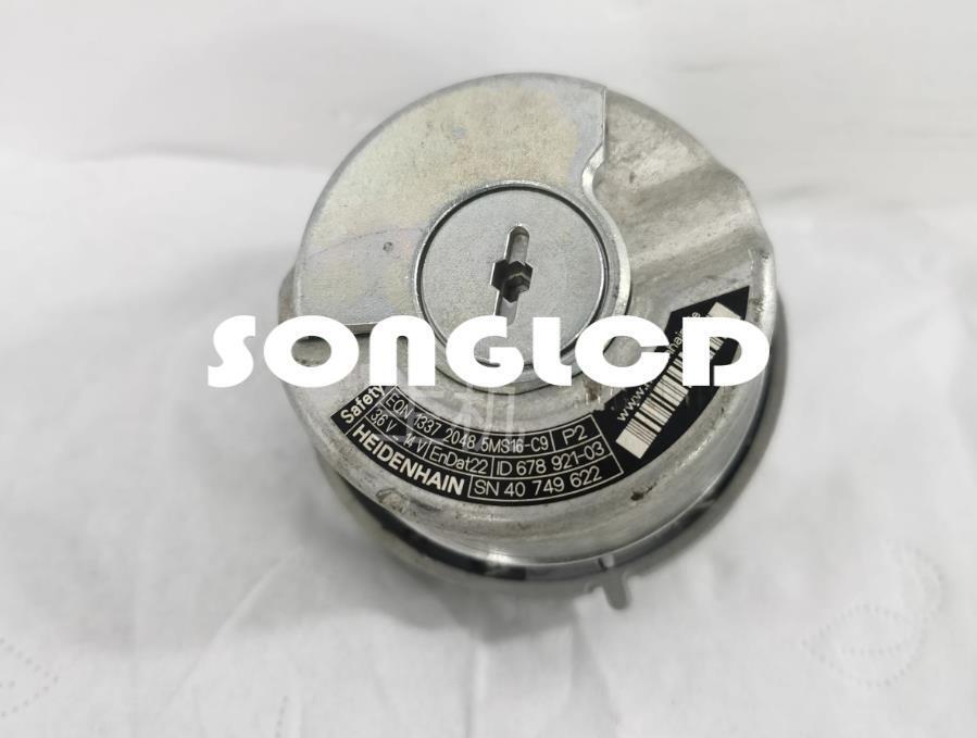 1PCS EQN 1337 2048 5MS16-C9 Encoder - OMRON