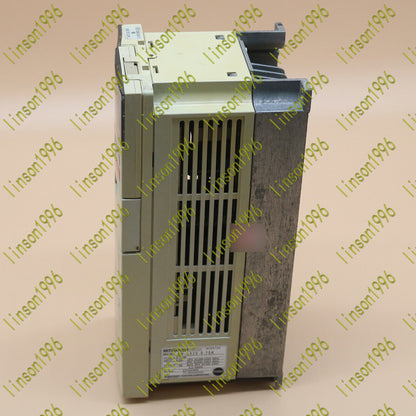 used 1PCS Mitsubishi FR-A520-0.75K Inverter Motor Drive - MITSUBISHI