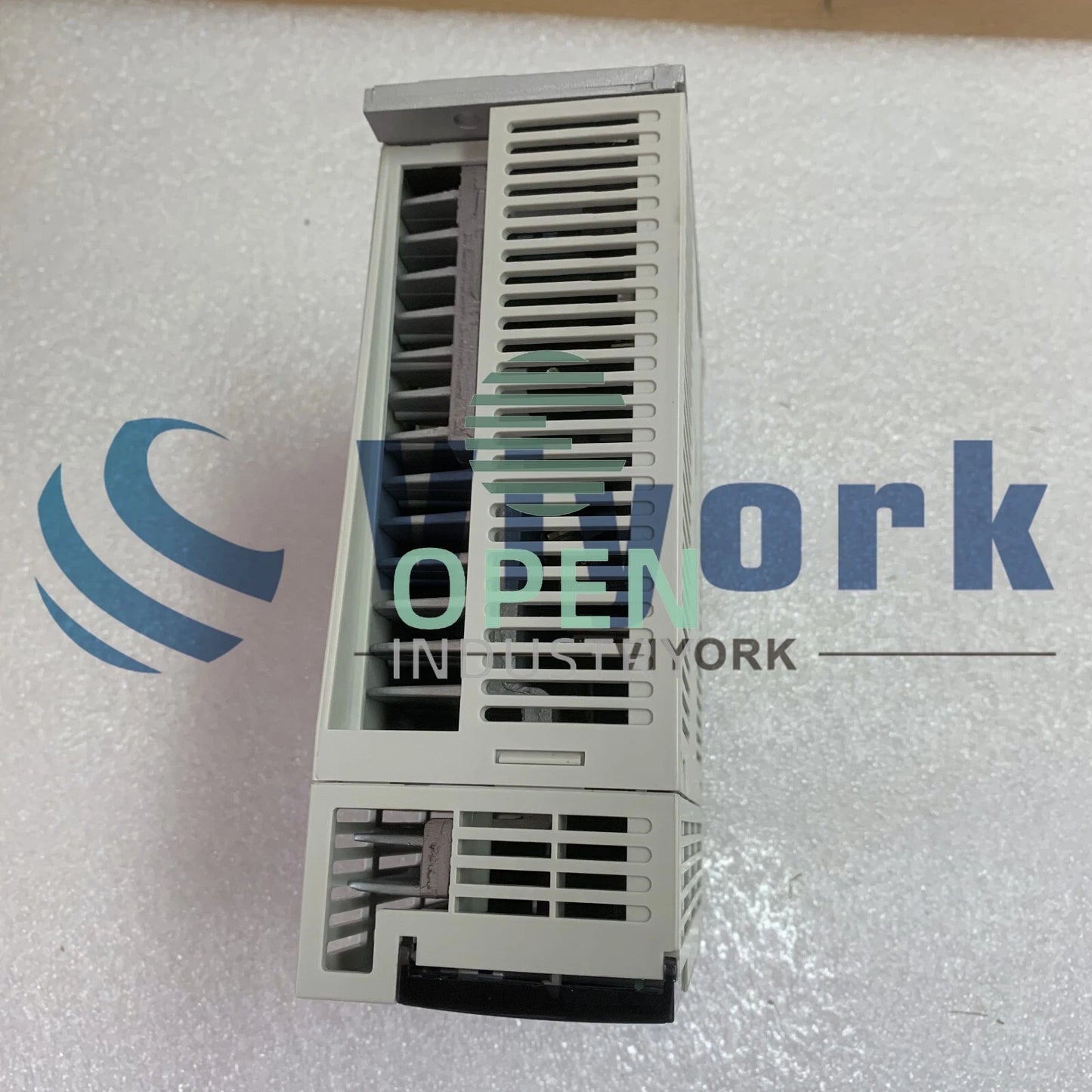 1PCS Mitsubishi MR-J2-70A SERVO DRIVE AC 200V 50/60HZ SERVO AMPLIFIER
