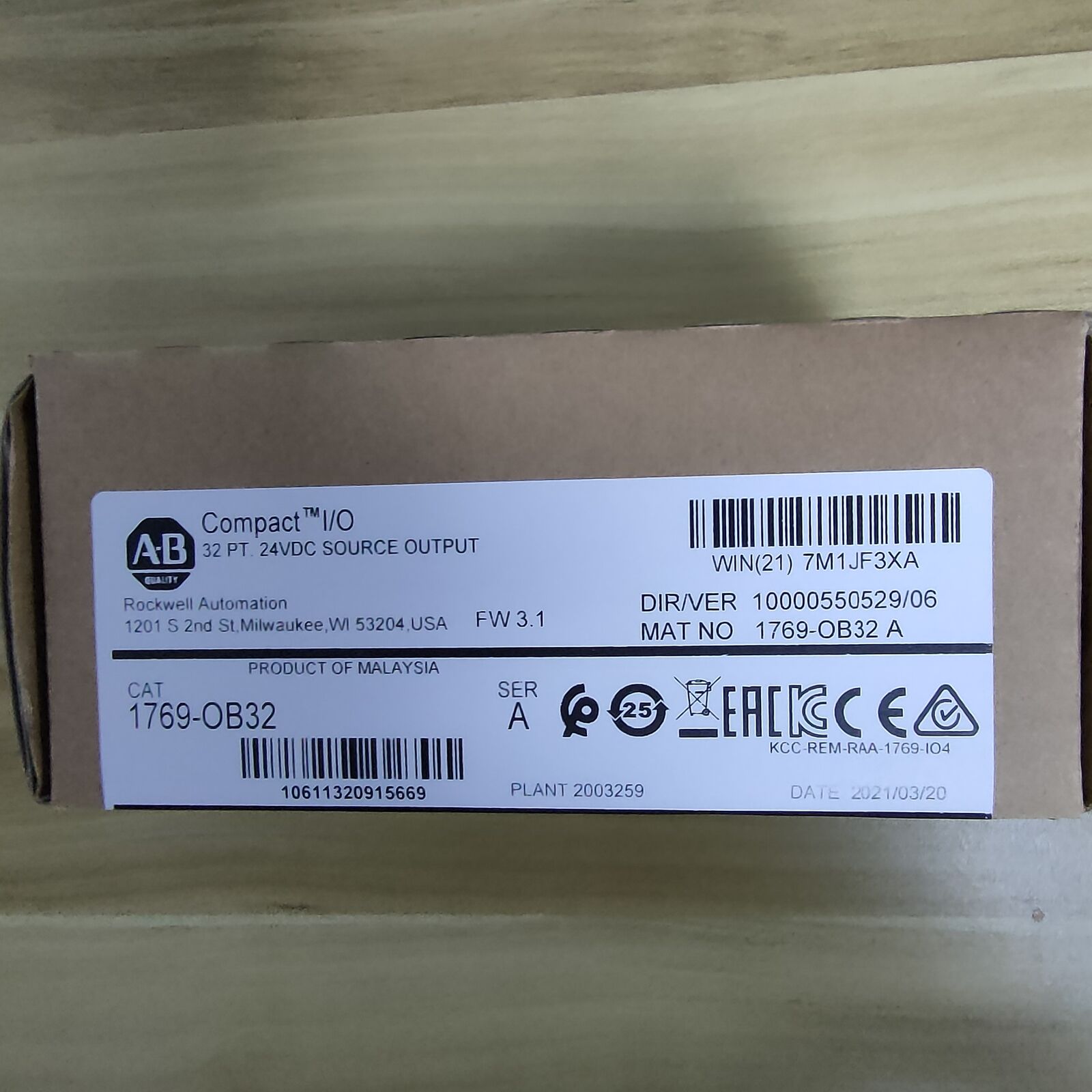 Allen-Bradley CompactLogix 32V DC Module 1769-OB32 - ALLEN-BRADLEY