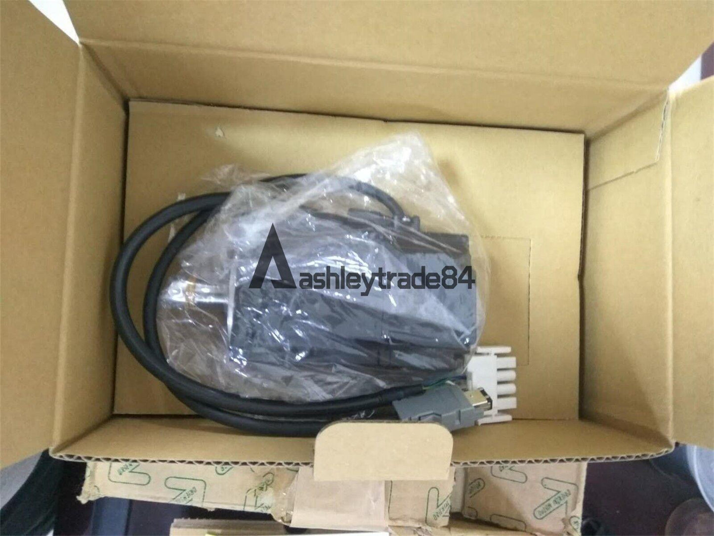 new ONE YASKAWA SGMAH-02BAA21 Servo Motors