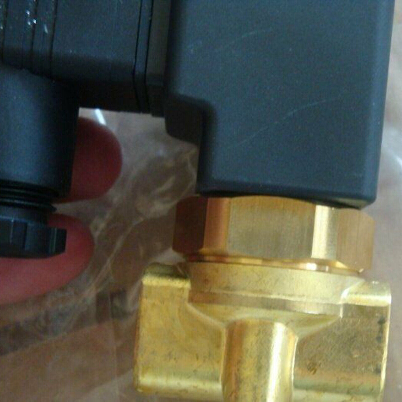 1PC SMC VCW31-5D-5-03-B Valve - SMC