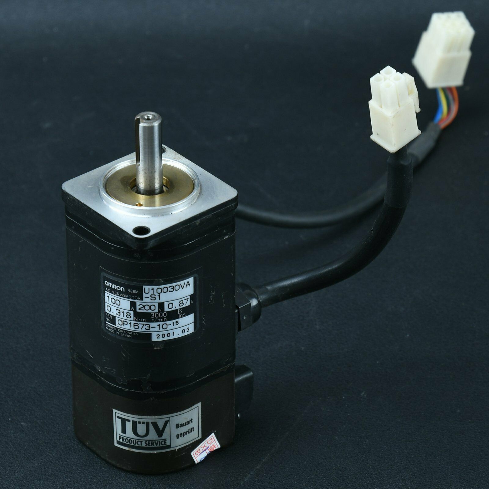 Used Omron Servo Motor R88M-U10030VA-S1 in good condition - OMRON