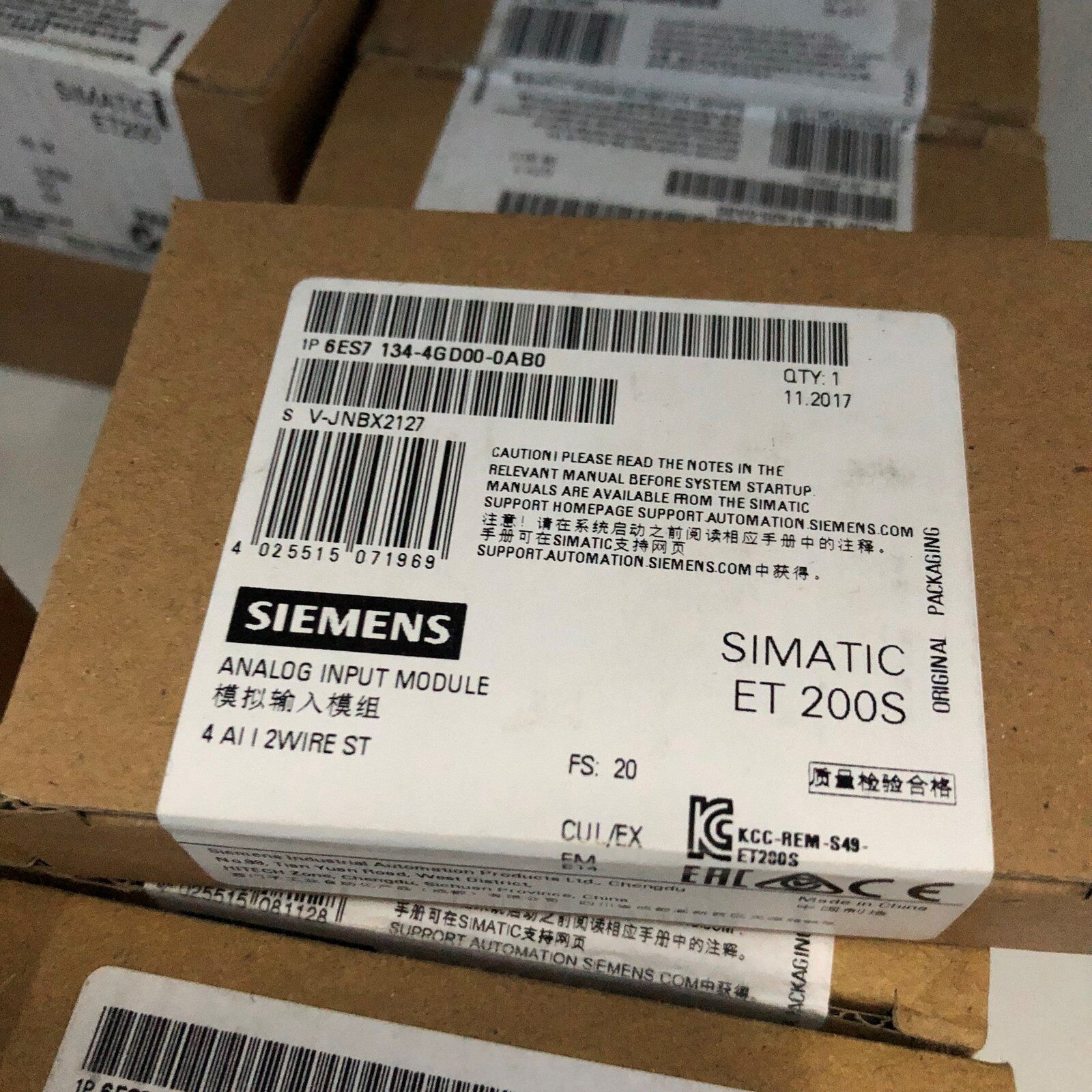 new  SIEMENS 6ES7 134-4GD00-0AB0 PLC Module 6ES7134-4GD00-0AB0 In Box