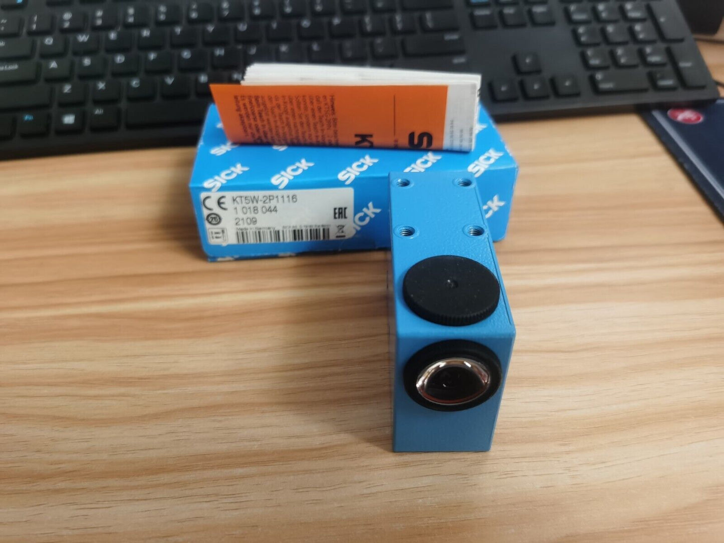 1PCS SICK KT5W-2P1116 KT5W2P1116 SNESOR IN BOX