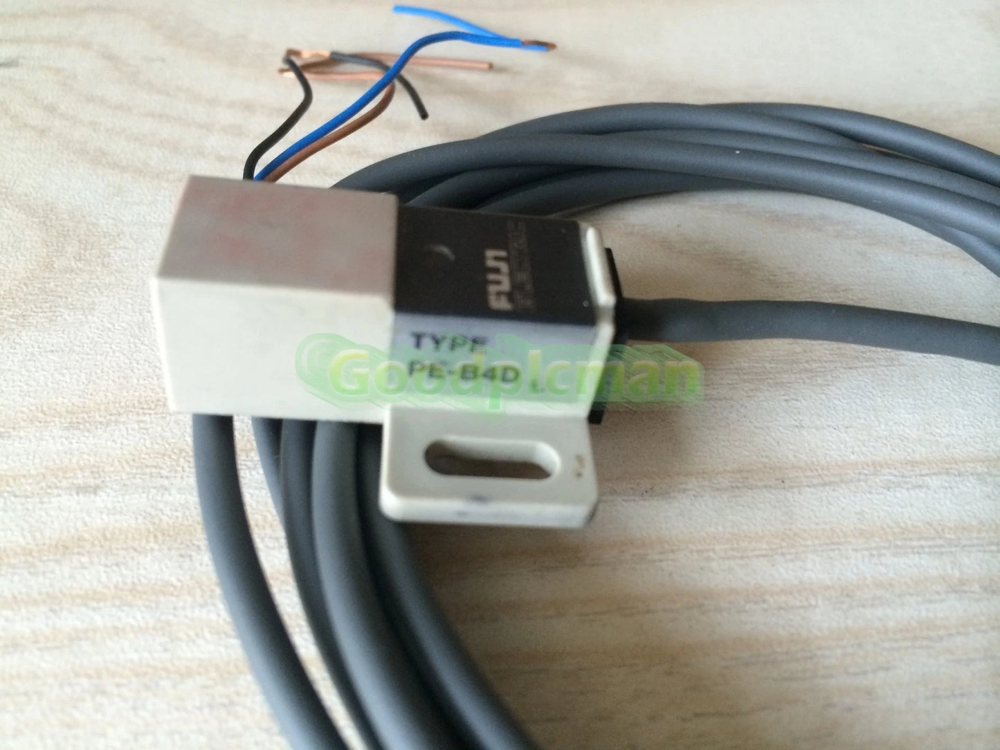 1PC Fuji PE-B4D Proximity Switch PEB4D