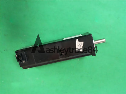 used 1PCS Yaskawa Servo Motor SGMAS-C2A2A4C