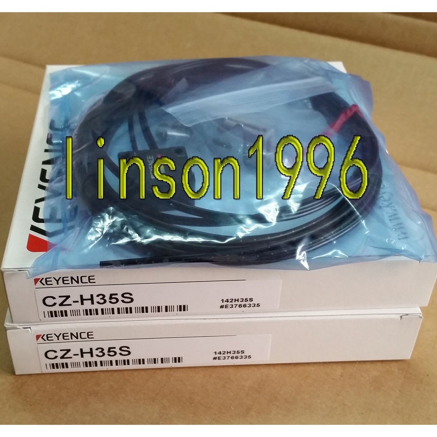 Keyence CZ-H35S Fiber Optic Sensor - KEYENCE