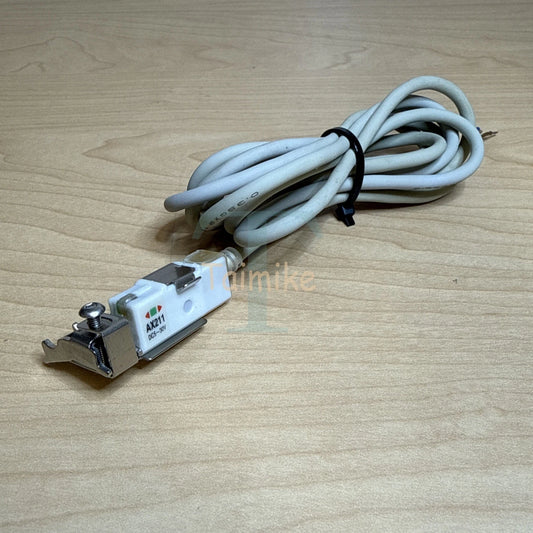 ! TAIYO AX211 Magnetic Reed Switch Proximity Sensor DC5-30V w/ Mount