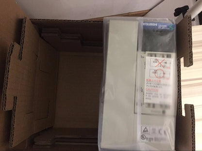 1PCS MITSUBISHI SERVO DRIVE MR-J2S-200A MRJ2S200A IN BOX - FREE SHIPPING