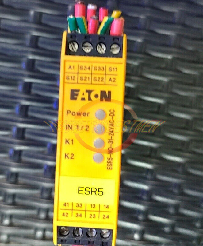 used 1PCS  EATON ESR5-NO-31-24VAC-DC Safety Relay