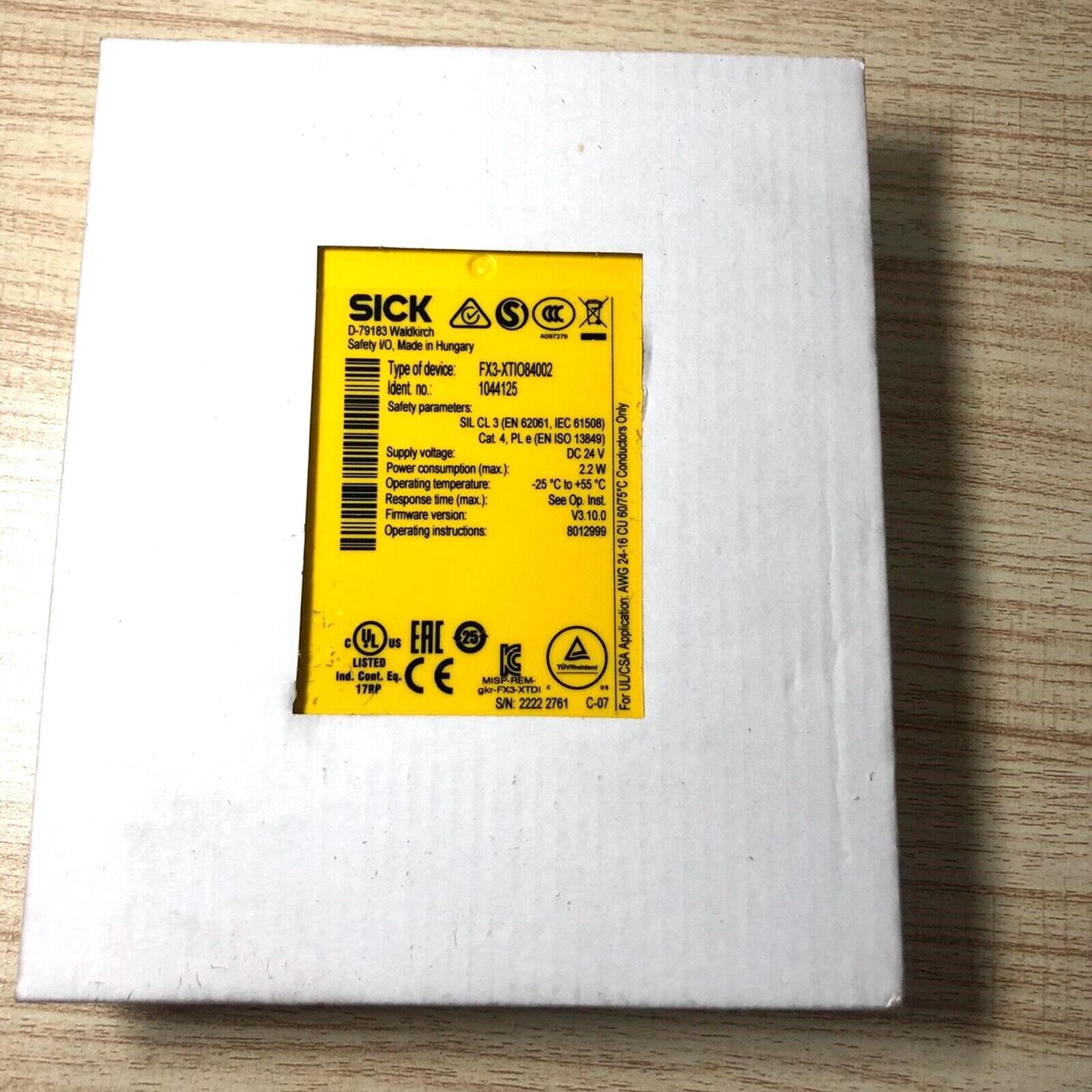 New SICK FX3-XTIO84002 Safety Relay - SICK