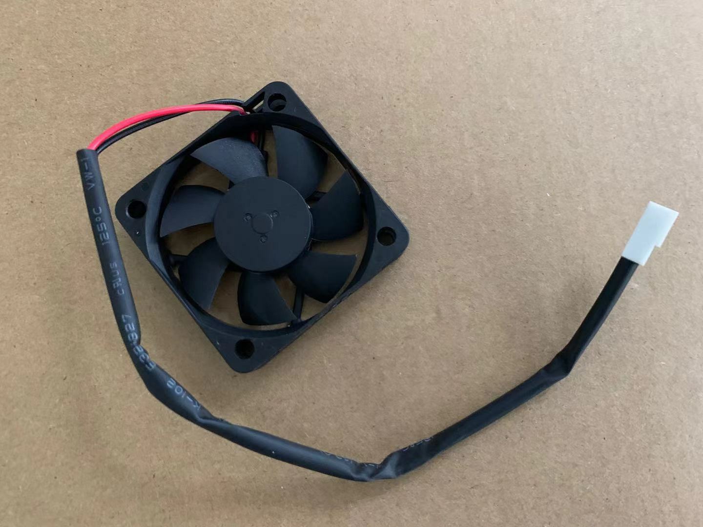 new 1pc for SUNON KDE2405PFB1-8 Fan DC24V 1.0W 50*50*10mm 2pin
