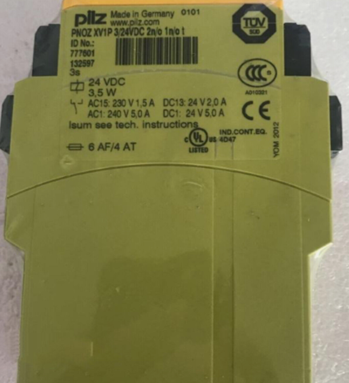 Pilz Safety Relay 777601 PNOZ XV1P 3/24VDC t - PILZ