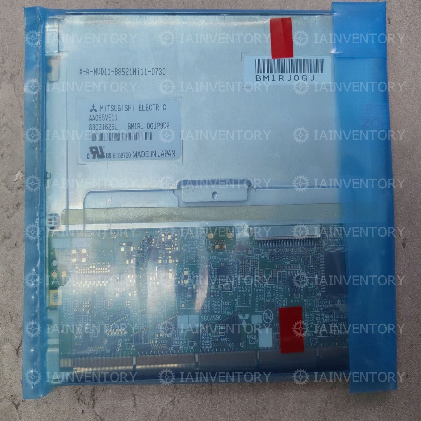 Mitsubishi AA065VE11 6.5 inch Industrial LCD Screen with 1360 x 720 resolution, high brightness, fast response time, anti-glare coating, suitable for harsh environments - MITSUBISHI