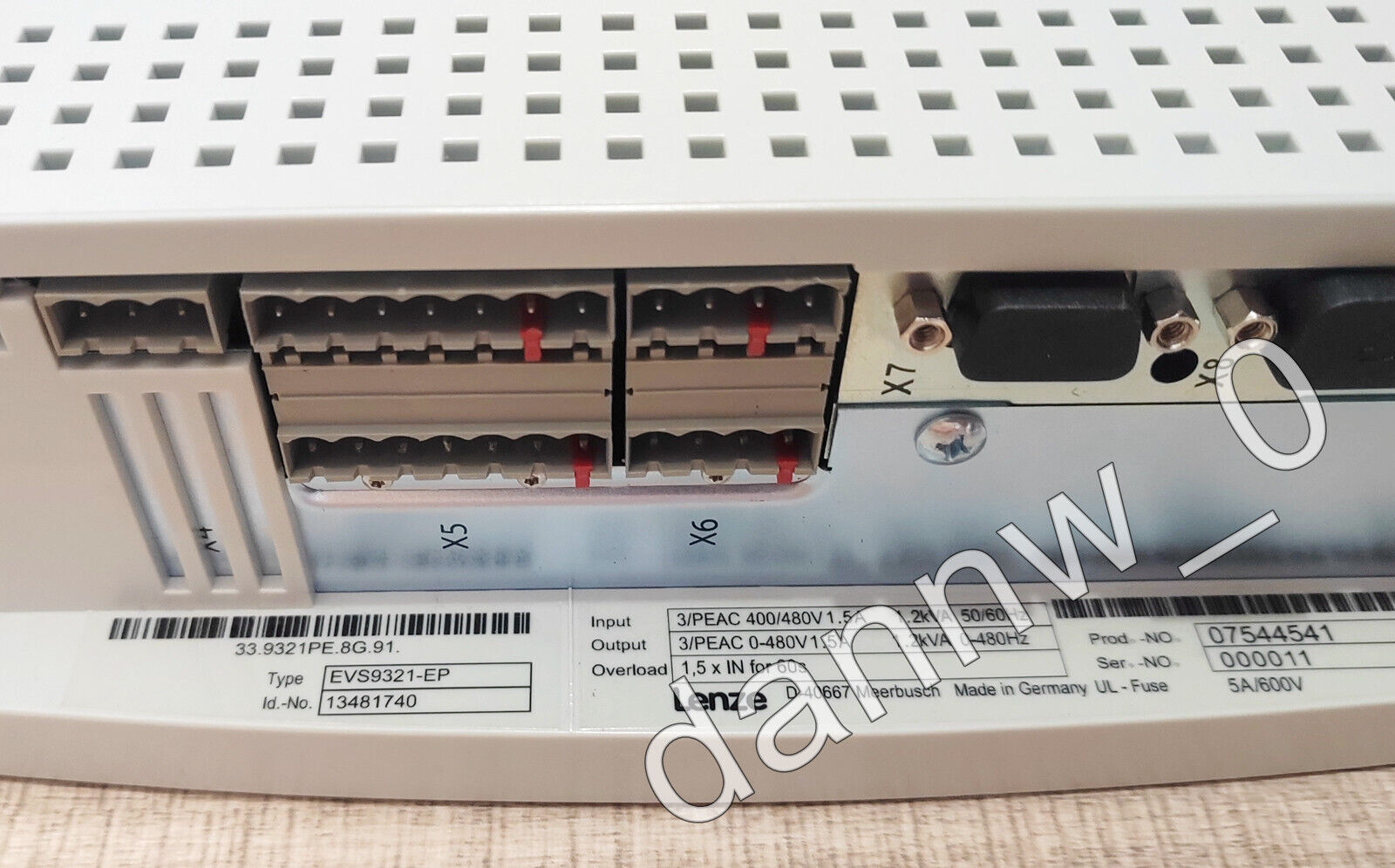 new 1PC  LENZE EVS9321-EP EVS9321EP FREQUENCY INVERTER#YC