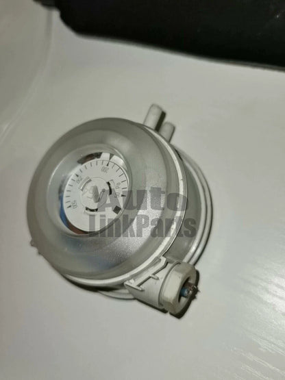1PCS 604.9110030 pressure switch