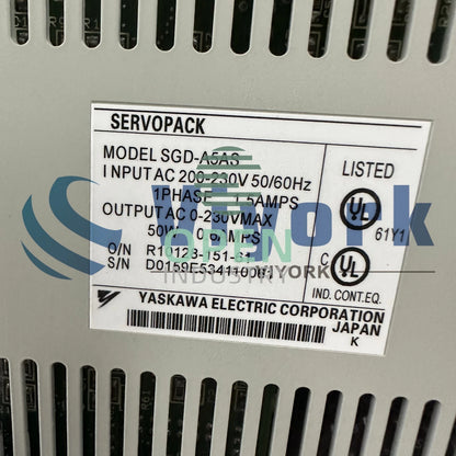 1PCS Yaskawa SGD-A5AS SERVO DRIVE