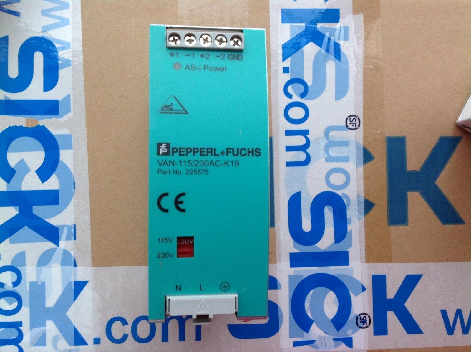 New In Box PEPPERL+FUCHS Van-115/230AC-K19 - PEPPERL+FUCHS