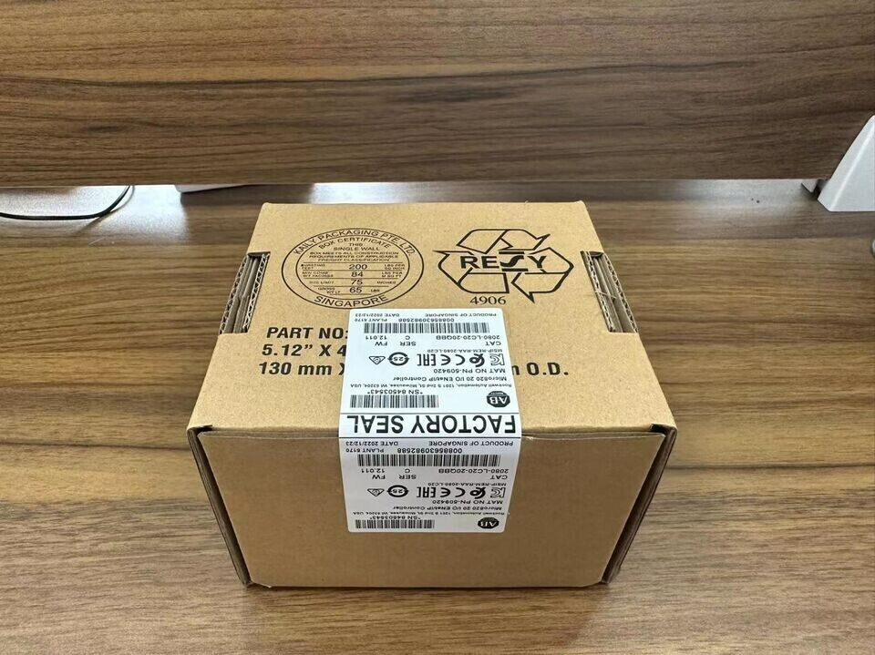 Allen Bradley Micro820 20 Net/IP Controller AB 2080-LC20-20QBB SER C - ALLEN BRADLEY