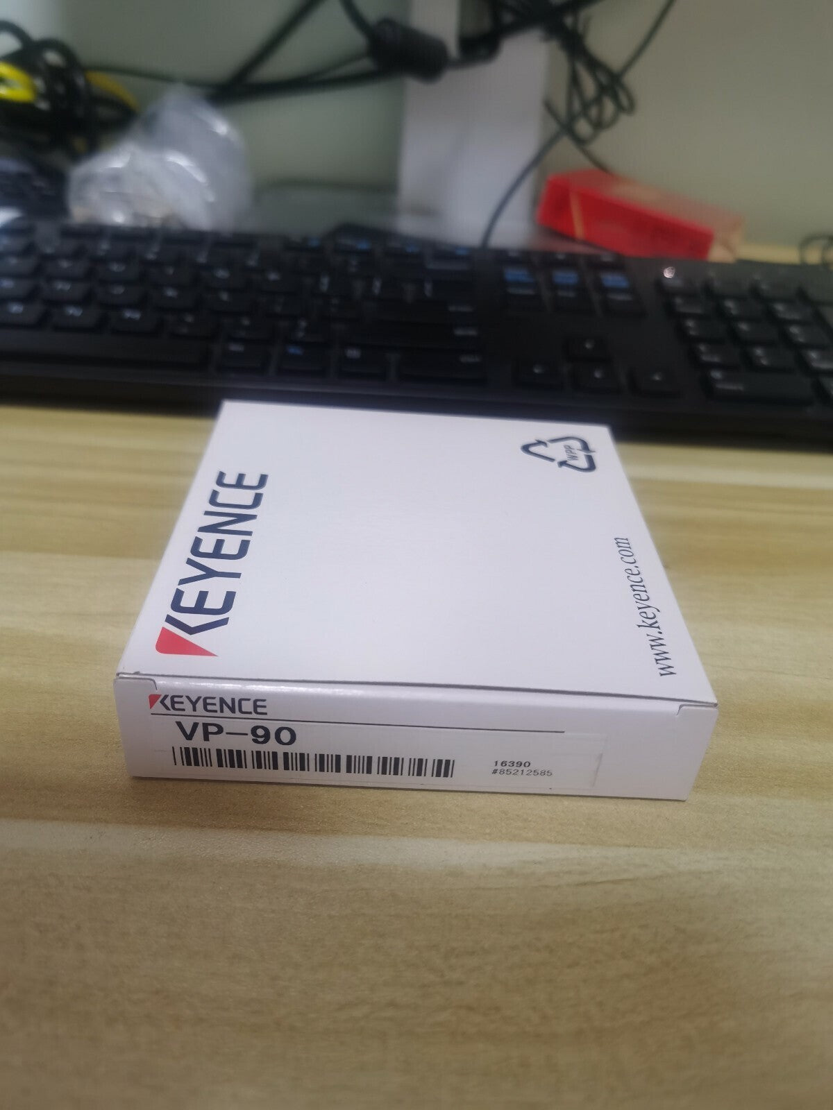 1PCS Keyence VP-90 VP90 Photoelectric Sensor In Box Free Ship