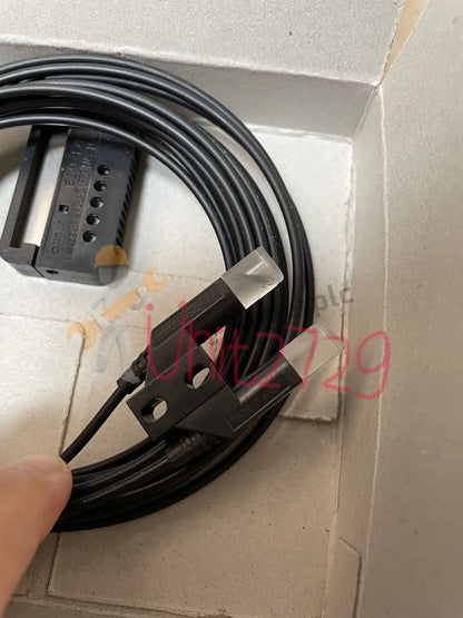 Omron Photoelectric Switch Fiber Unit E32-G14 E32G14 free ship