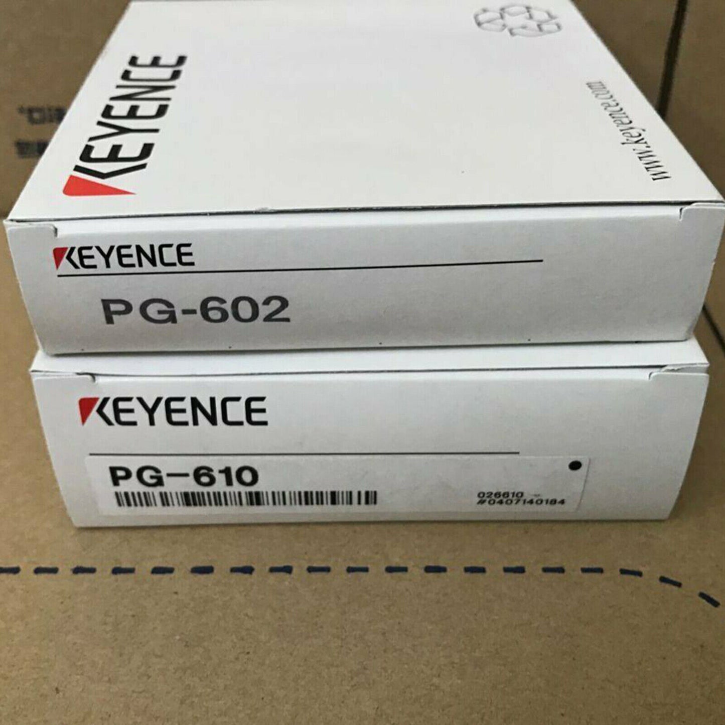 ONE for KEYENCE PG-610+PG602 Pass-through sensor spot stock - KEYENCE