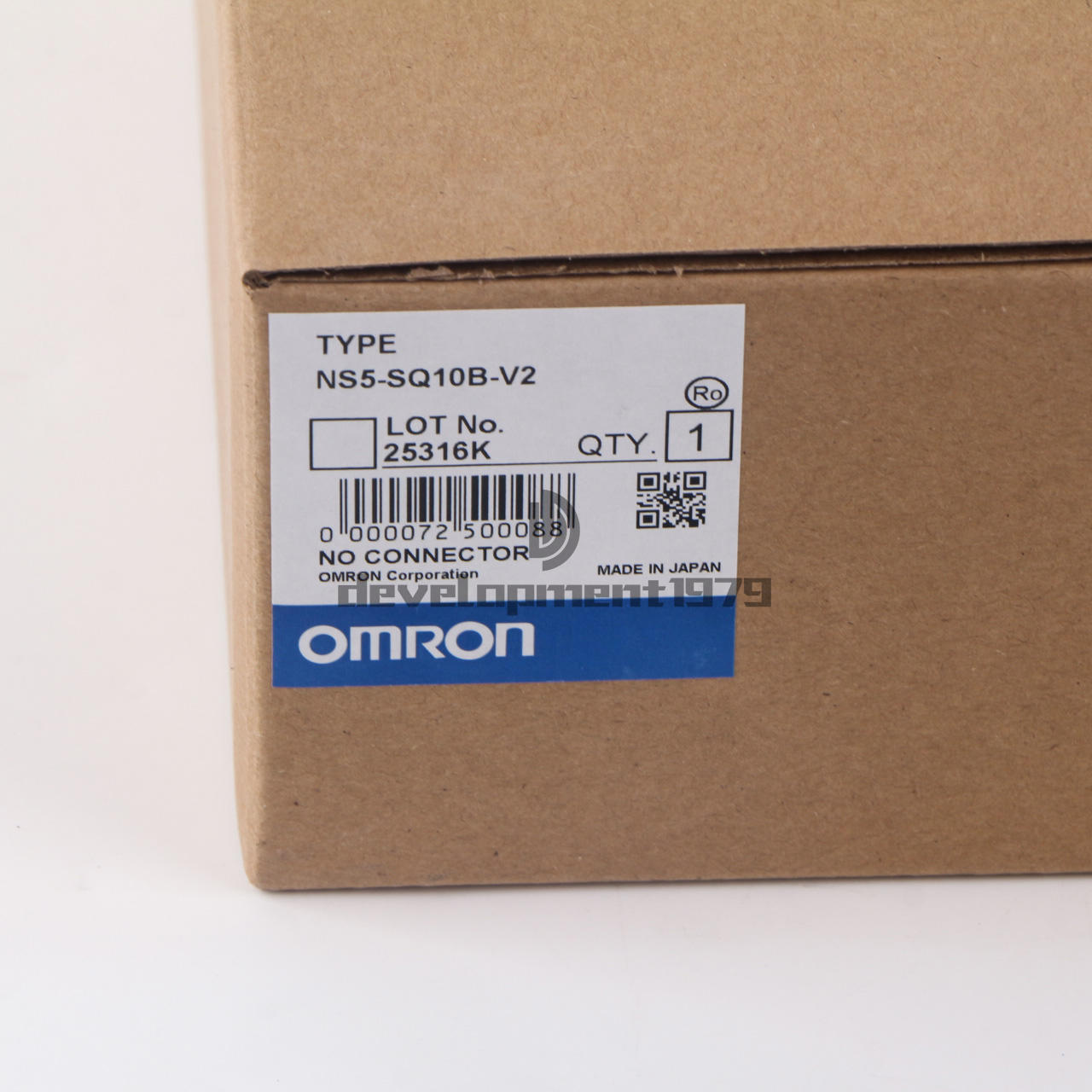 new ONE  Omron NS5-SQ10B-V2 OPERATOR PANEL NS5SQ10BV2