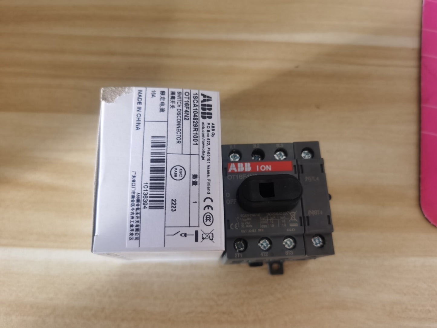 1PCS ABB OT16F4N2 1SCA104829R1001 4P, 16A Disconnector In Box