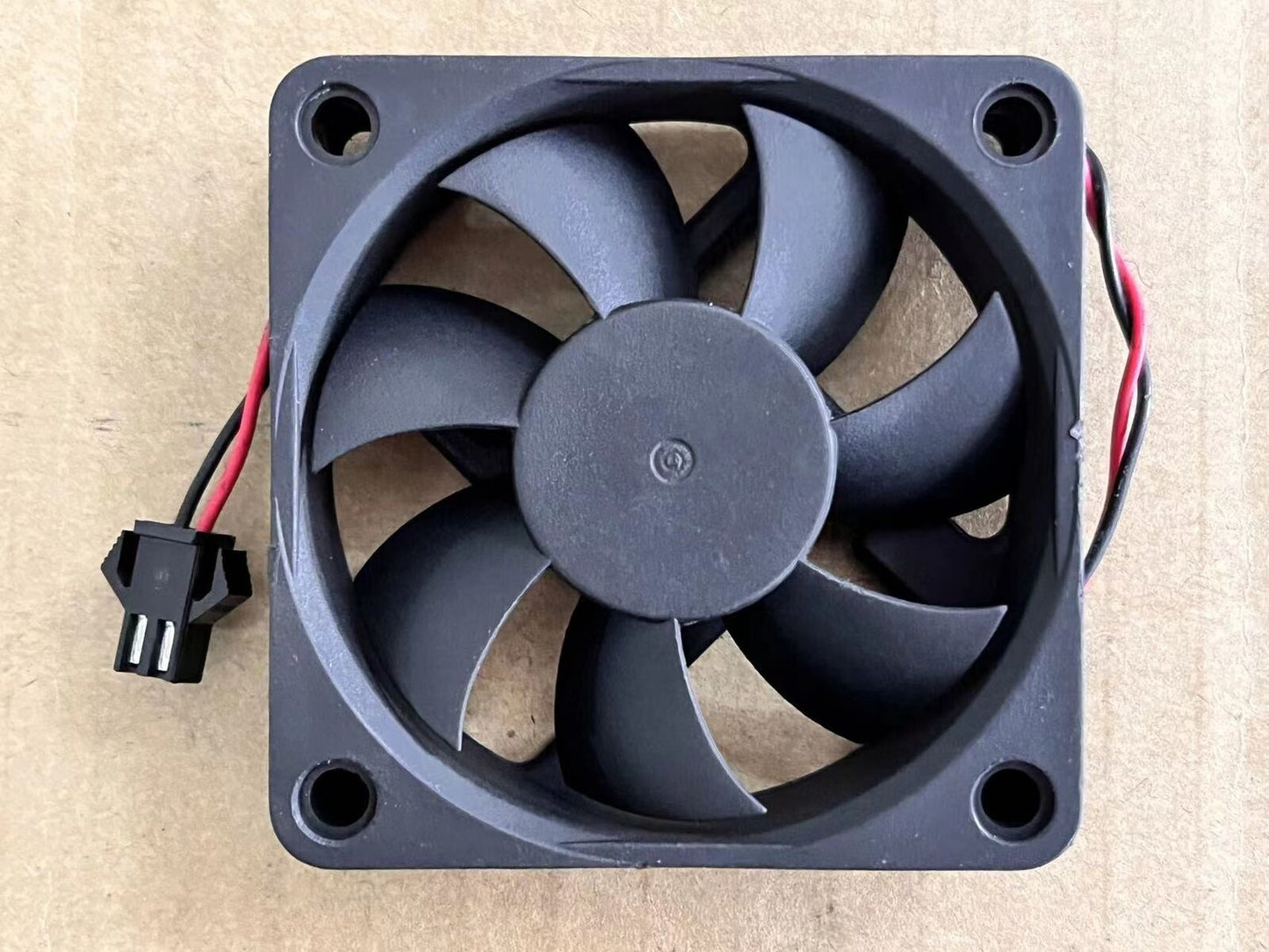 new 1PC ARX 6015 FD1260-A1012C DC12V 0.19A 6CM cooling fan