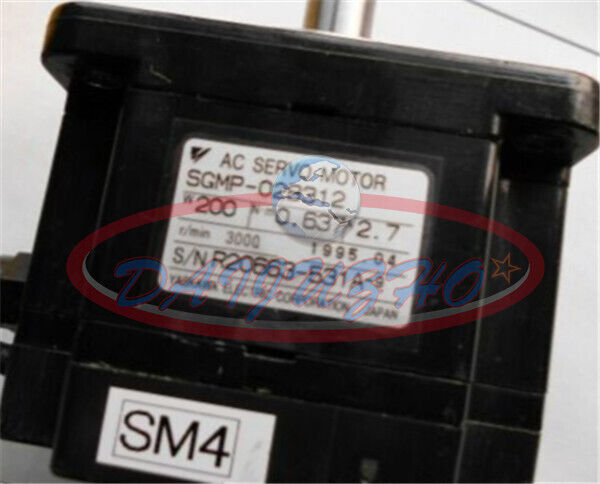 used 1PCS Yaskawa Servo Motor SGMP-02B312 200W - YASKAWA