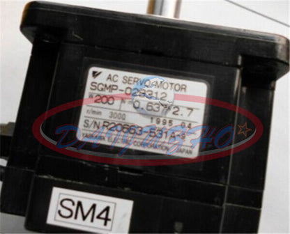 used 1PCS Yaskawa Servo Motor SGMP-02B312 200W - YASKAWA