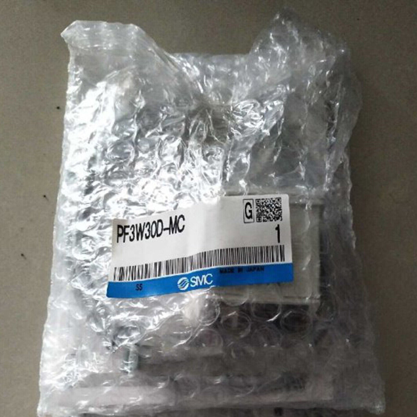 1PC SMC PF3W30D-MC Flow Switch - SMC