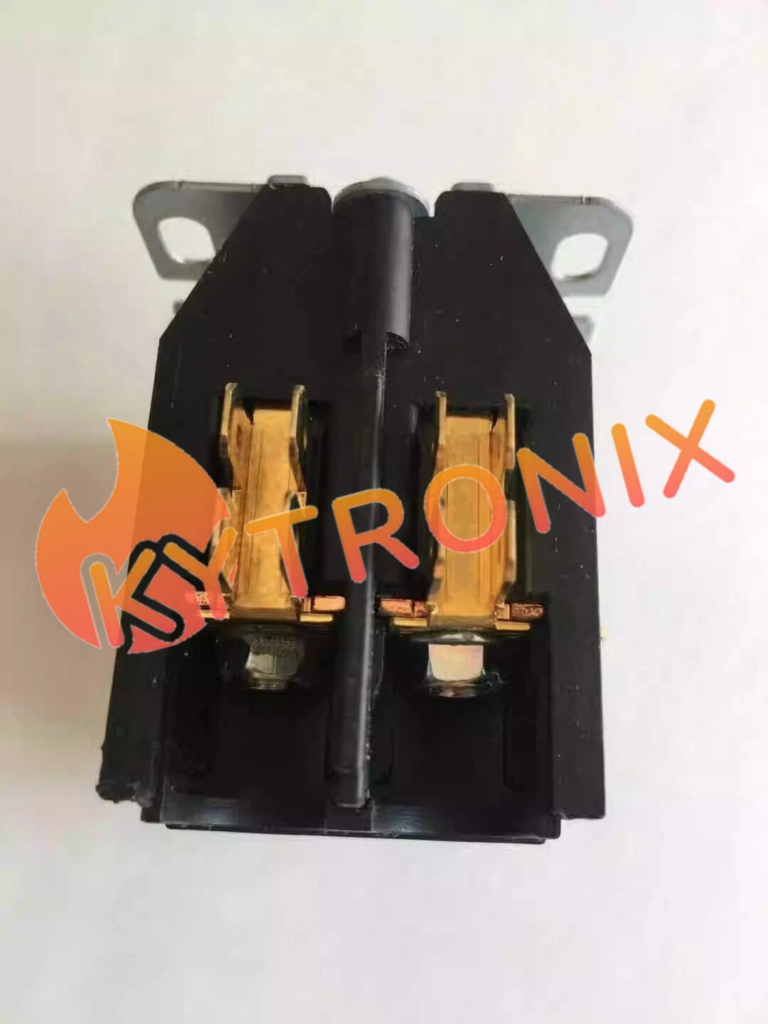 1Pcs XMC0-402-IBBC low-voltage AC contactor 208-240VAC