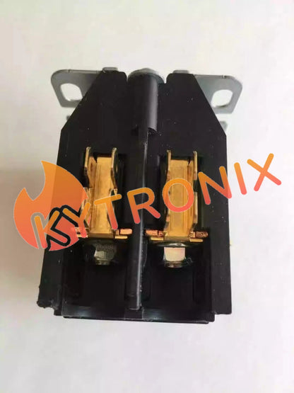 1Pcs XMC0-402-IBBC low-voltage AC contactor 208-240VAC