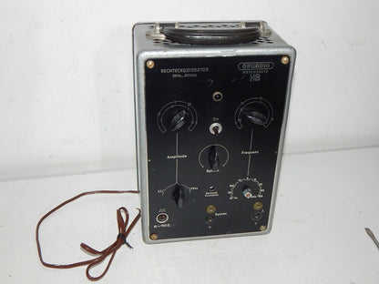 Used Generator GRUNDIG Type 221 Square Wave Generator Measuring Device - GRUNDIG