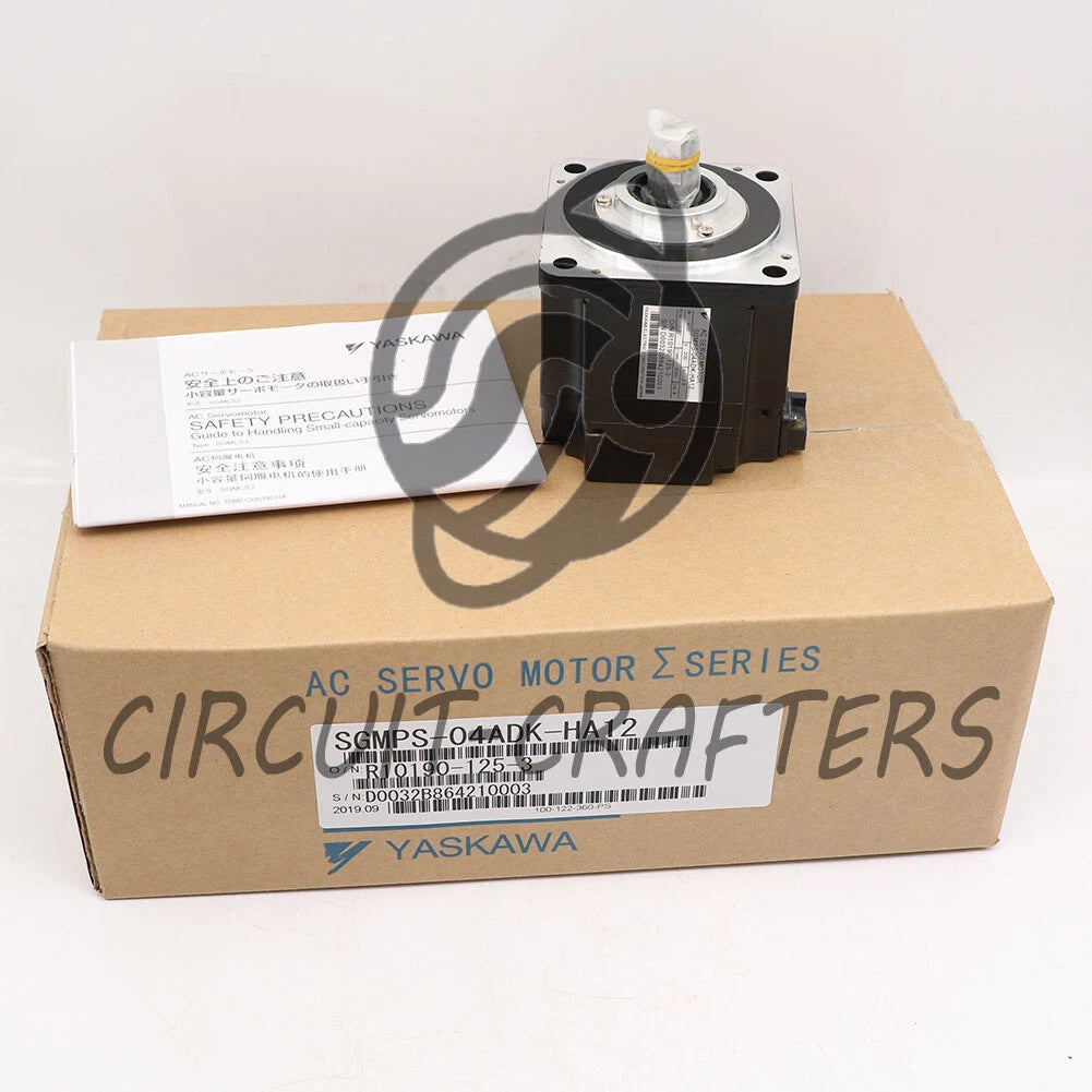 1PCS Yaskawa SGMPS-04ADK-HA12 Servo Motor SGMPS04ADKHA12