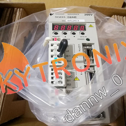 Yaskawa SGDH-02AE AC Servo Drive
