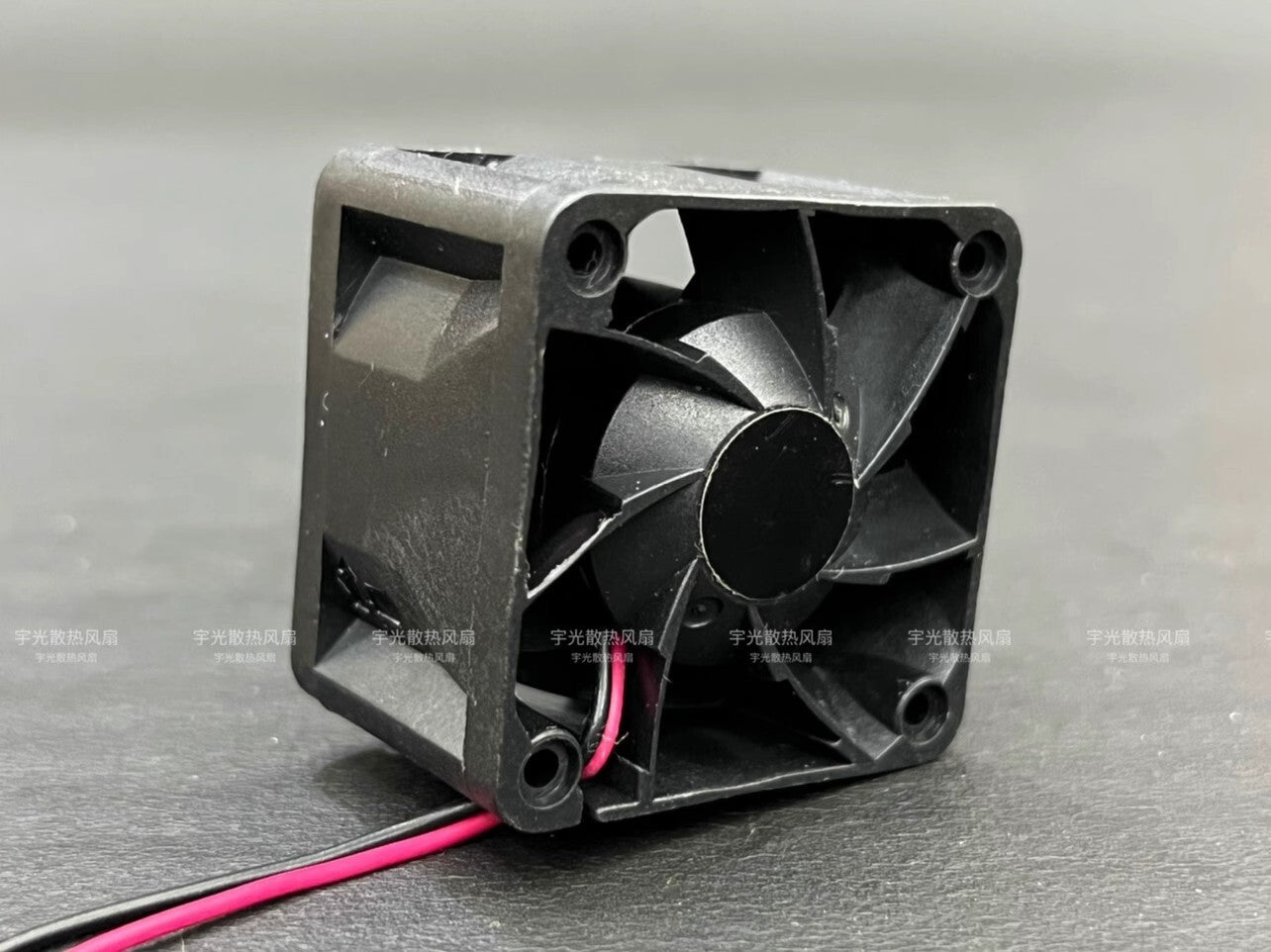 1PCS RGH4028B2 4028 D24V 0.30A 4CM 2-wire violent cooling fan