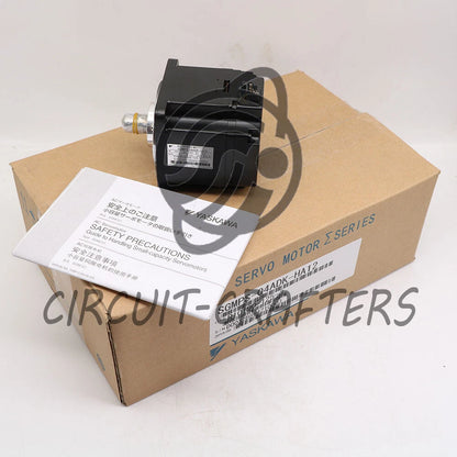 1PCS Yaskawa SGMPS-04ADK-HA12 Servo Motor SGMPS04ADKHA12