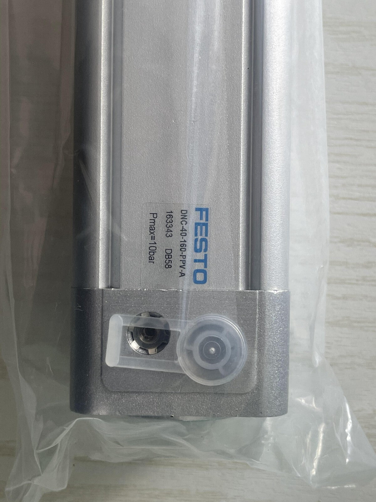 1PCS FESTO DNC-40-160-PPV-A Cylinder free shipping