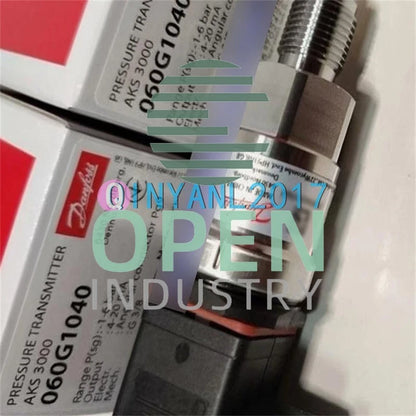 1PCS Danfoss pressure transmitter AKS3000 060G1040