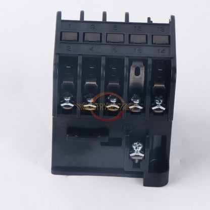 New Fuji Contactor SRC3631-5-1 AC110V 4a1b - FUJI
