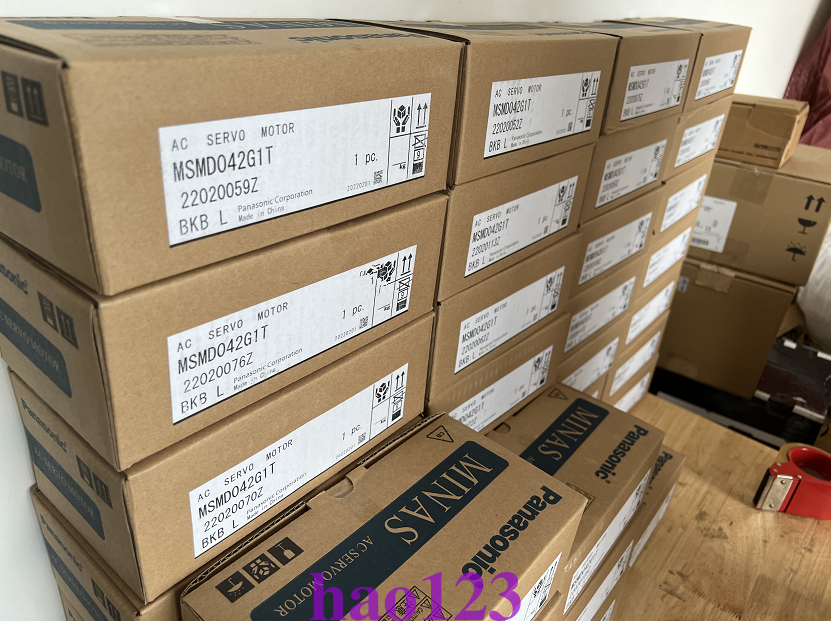 new MSME302GCHM Panasonic servo motor in box By or - PANASONIC