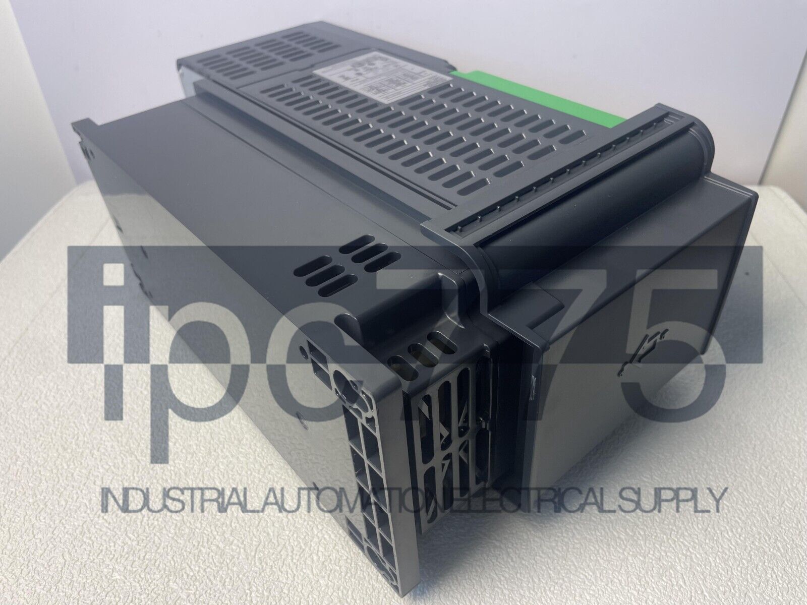 New Schneider ATV930U22N4 frequency converter authentic 2KW - SCHNEIDER